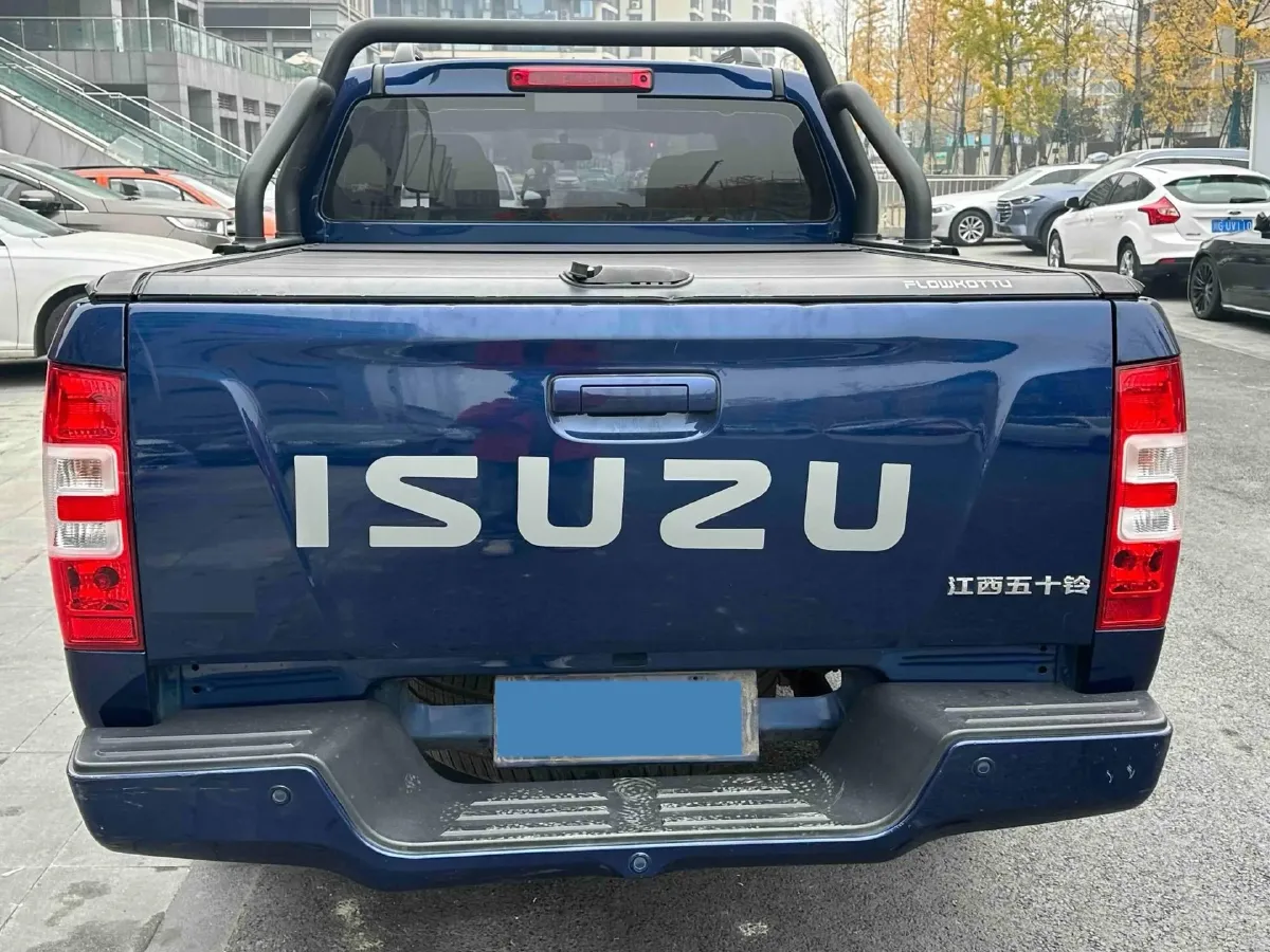 2023 Isuzu RE-MAX Jim 2.5T 143HP L4 6MT,autocango,china used car exporter,china ev exporter,chinese used car exporter,chinese used ev exporter