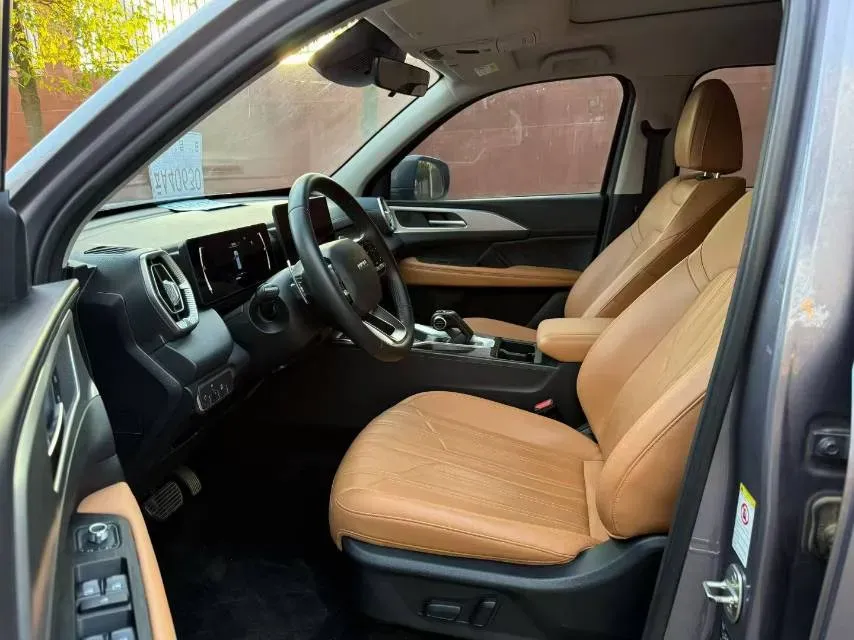 2023 Haval H5 2.0T 224HP L4 8AT,autocango,china used car exporter,china ev exporter,chinese used car exporter,chinese used ev exporter