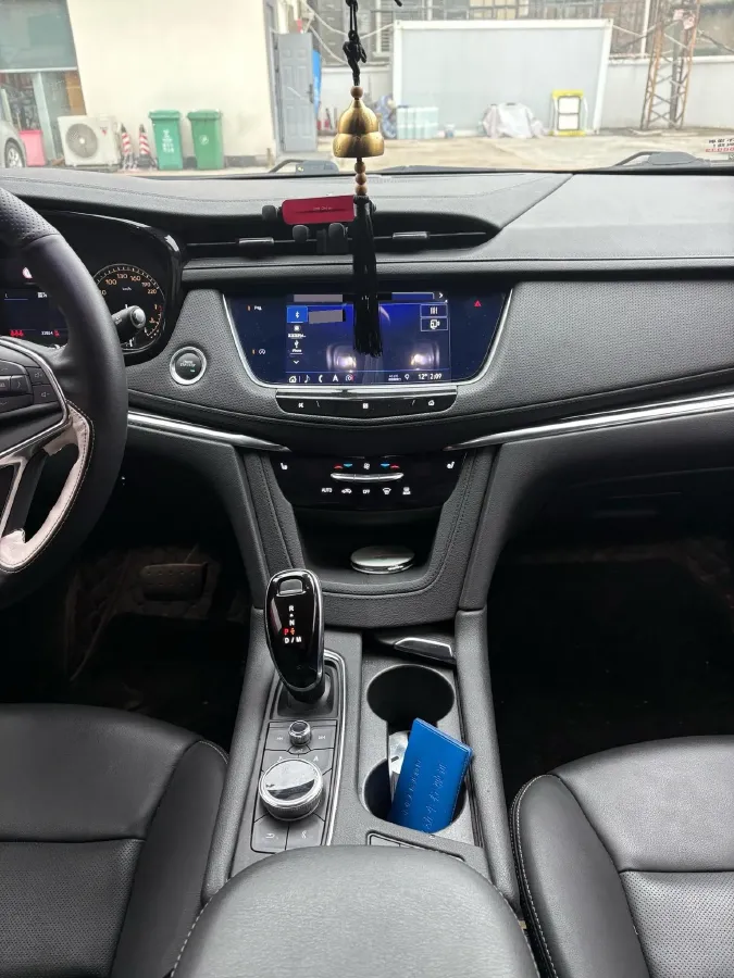 2020 Cadillac XT5 2.0T 237HP L4 9AT,autocango,china used car exporter,china ev exporter,chinese used car exporter,chinese used ev exporter