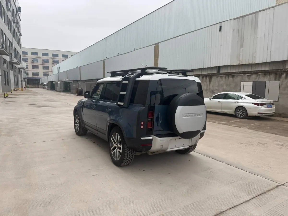 2020 Land Rover Defender 3.0T 400HP L6 8AT,autocango,china used car exporter,china ev exporter,chinese used car exporter,chinese used ev exporter