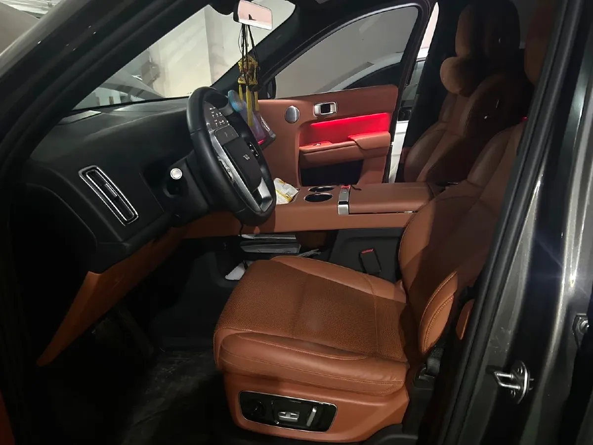 2022 Li L9 Range Extended 154HP REEV 42.6KWH,autocango,china used car exporter,china ev exporter,chinese used car exporter,chinese used ev exporter