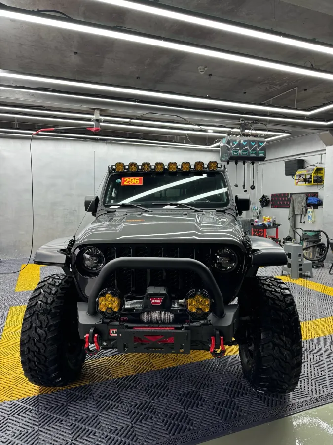 2025 Jeep Gladiator 3.6L 284HP V6 8AT,autocango,china used car exporter,china ev exporter,chinese used car exporter,chinese used ev exporter