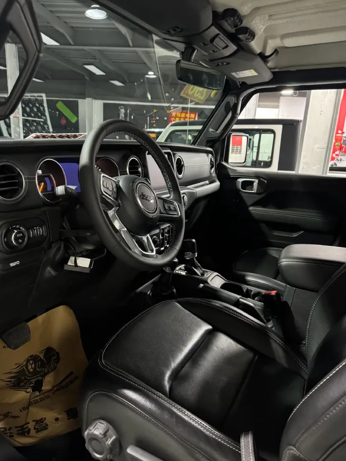 2025 Jeep Gladiator 3.6L 284HP V6 8AT,autocango,china used car exporter,china ev exporter,chinese used car exporter,chinese used ev exporter