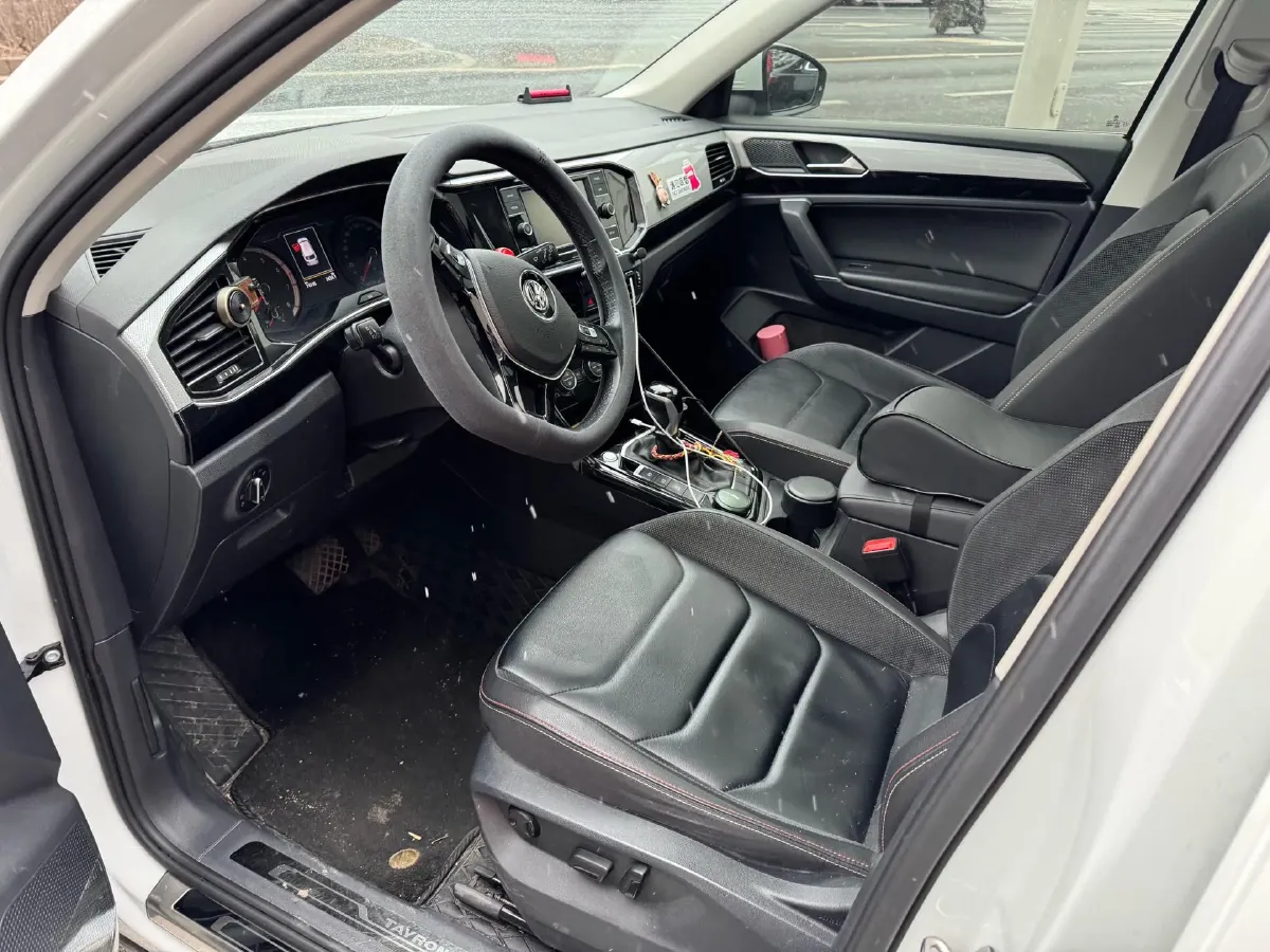 2019 Jeep Cherokee 2.0T 234HP L4 9AT,autocango,china used car exporter,china ev exporter,chinese used car exporter,chinese used ev exporter