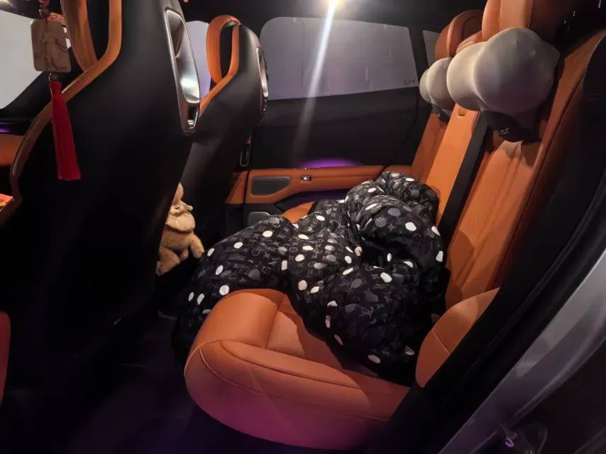 2025 MI YU7 BEV 101.7KWH,autocango,china used car exporter,china ev exporter,chinese used car exporter,chinese used ev exporter