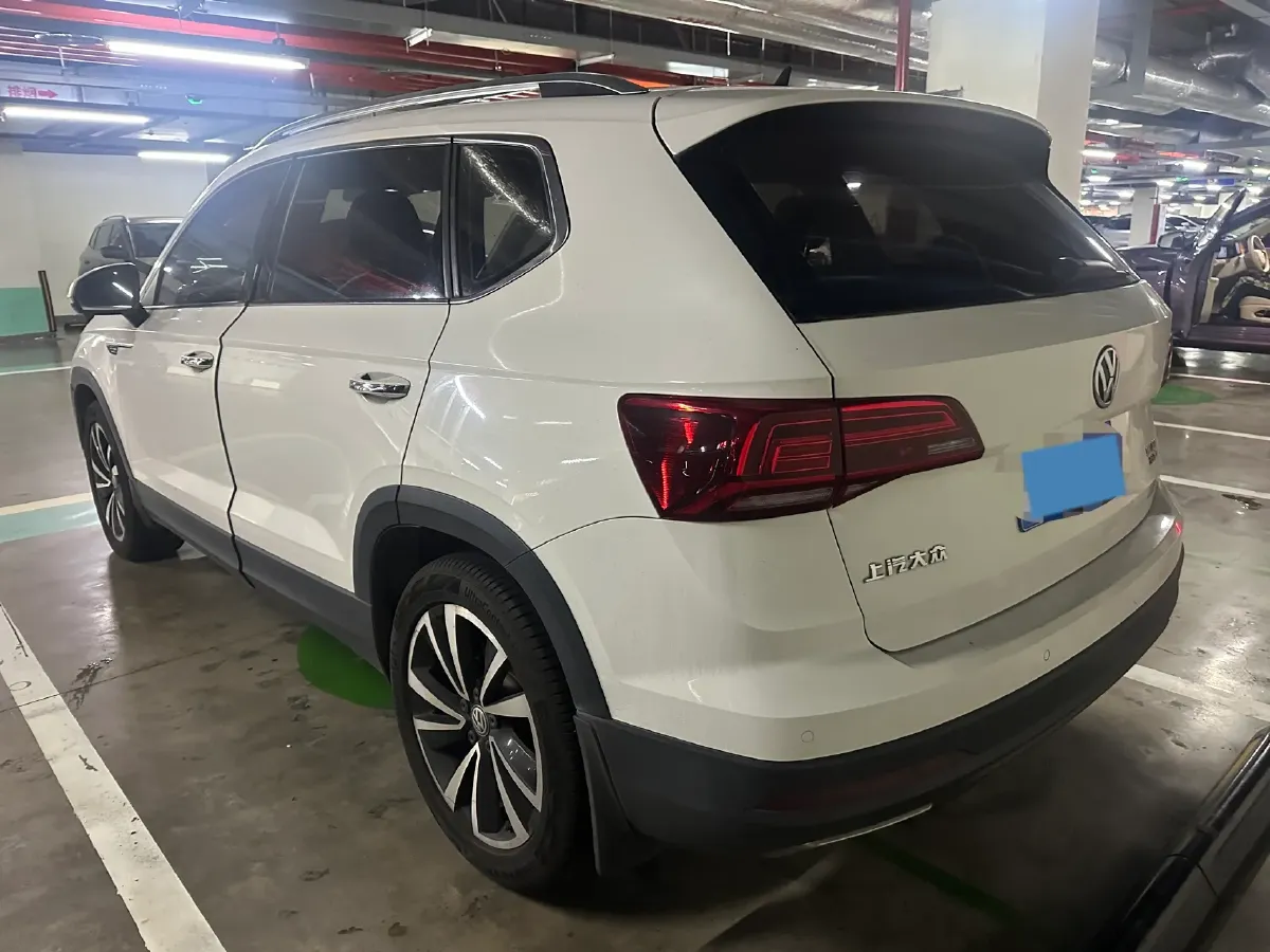 2019 MINI MINI 1.5T 102HP L3 7DCT,autocango,china used car exporter,china ev exporter,chinese used car exporter,chinese used ev exporter