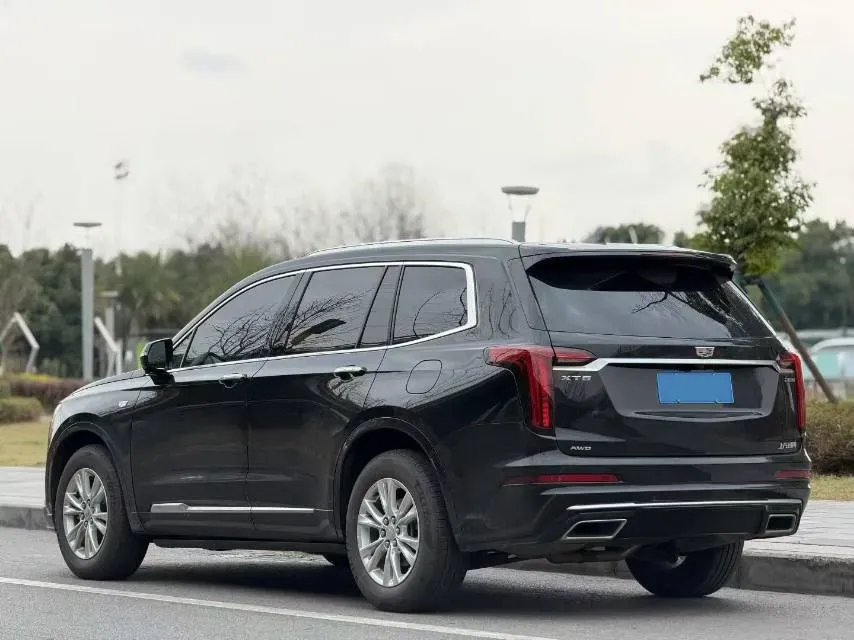 2022 Cadillac XT6 2.0T 237HP L4 9AT,autocango,china used car exporter,china ev exporter,chinese used car exporter,chinese used ev exporter