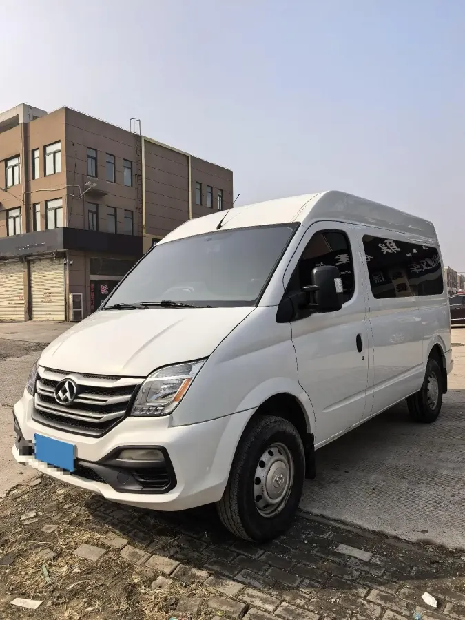 2018 MAXUS XinTu V80 2.5T 136HP L4 6MT,autocango,china used car exporter,china ev exporter,chinese used car exporter,chinese used ev exporter