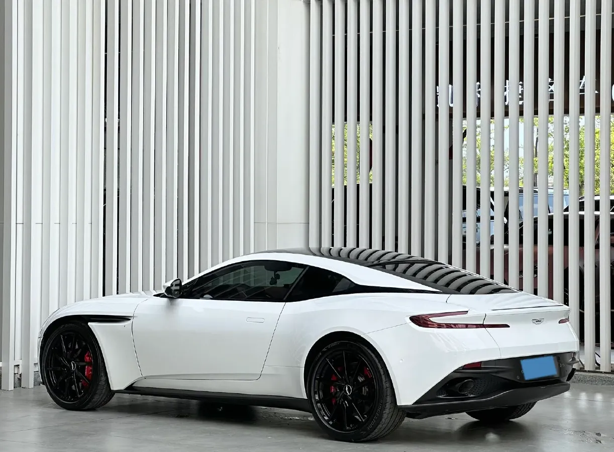 2020 Aston Martin DB11 4.0T 510HP V8 8AT,autocango,china used car exporter,china ev exporter,chinese used car exporter,chinese used ev exporter