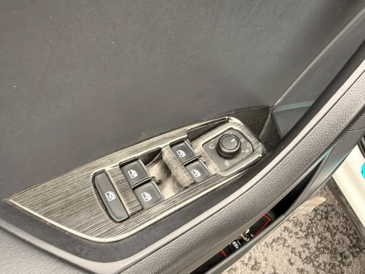 2017 Skoda Kodiak 1.8T 180HP L4 7DCT,autocango,china used car exporter,china ev exporter,chinese used car exporter,chinese used ev exporter