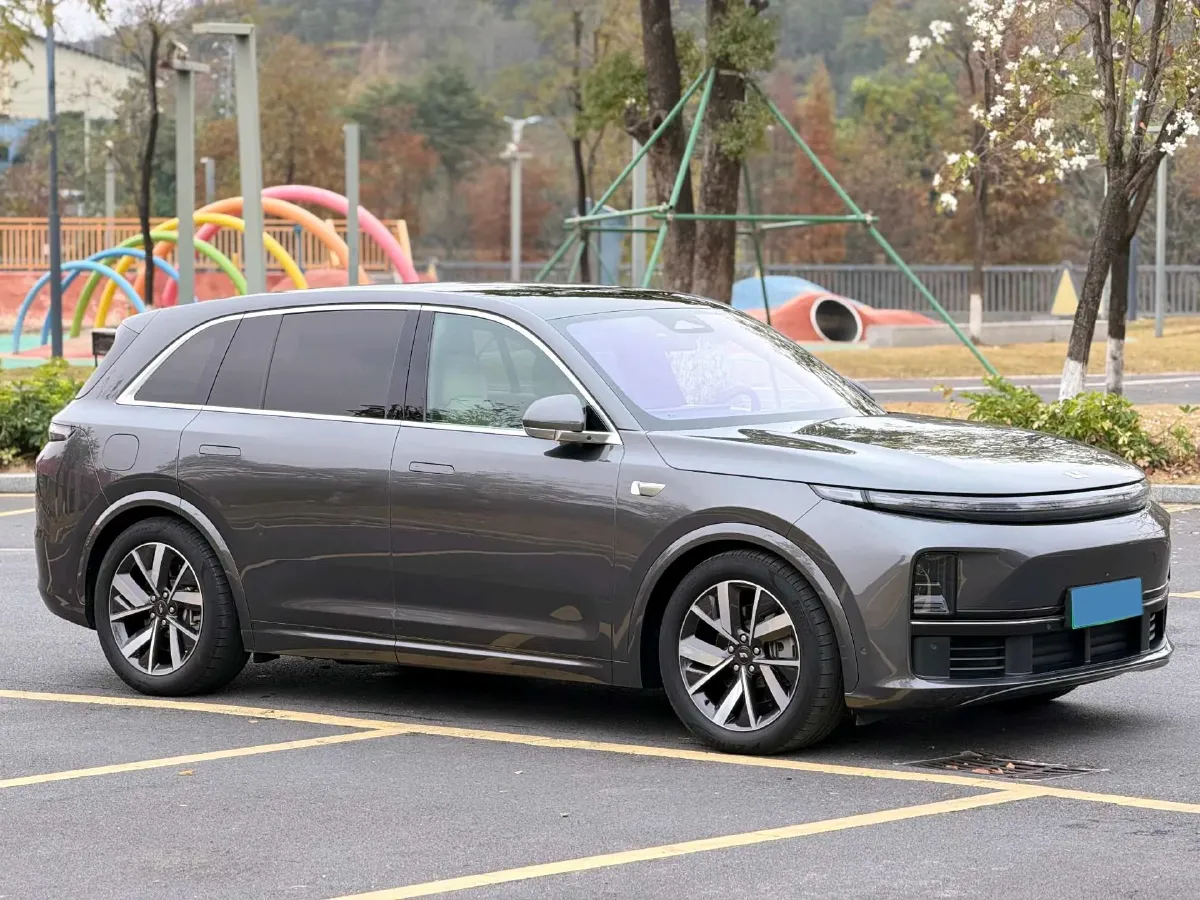 2023 Li L7 Range Extended 154HP REEV 40.9KWH,autocango,china used car exporter,china ev exporter,chinese used car exporter,chinese used ev exporter