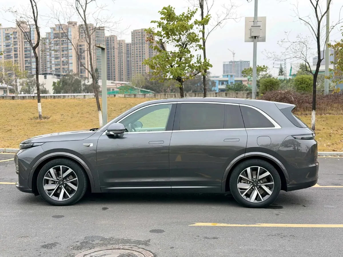 2023 Li L7 Range Extended 154HP REEV 40.9KWH,autocango,china used car exporter,china ev exporter,chinese used car exporter,chinese used ev exporter