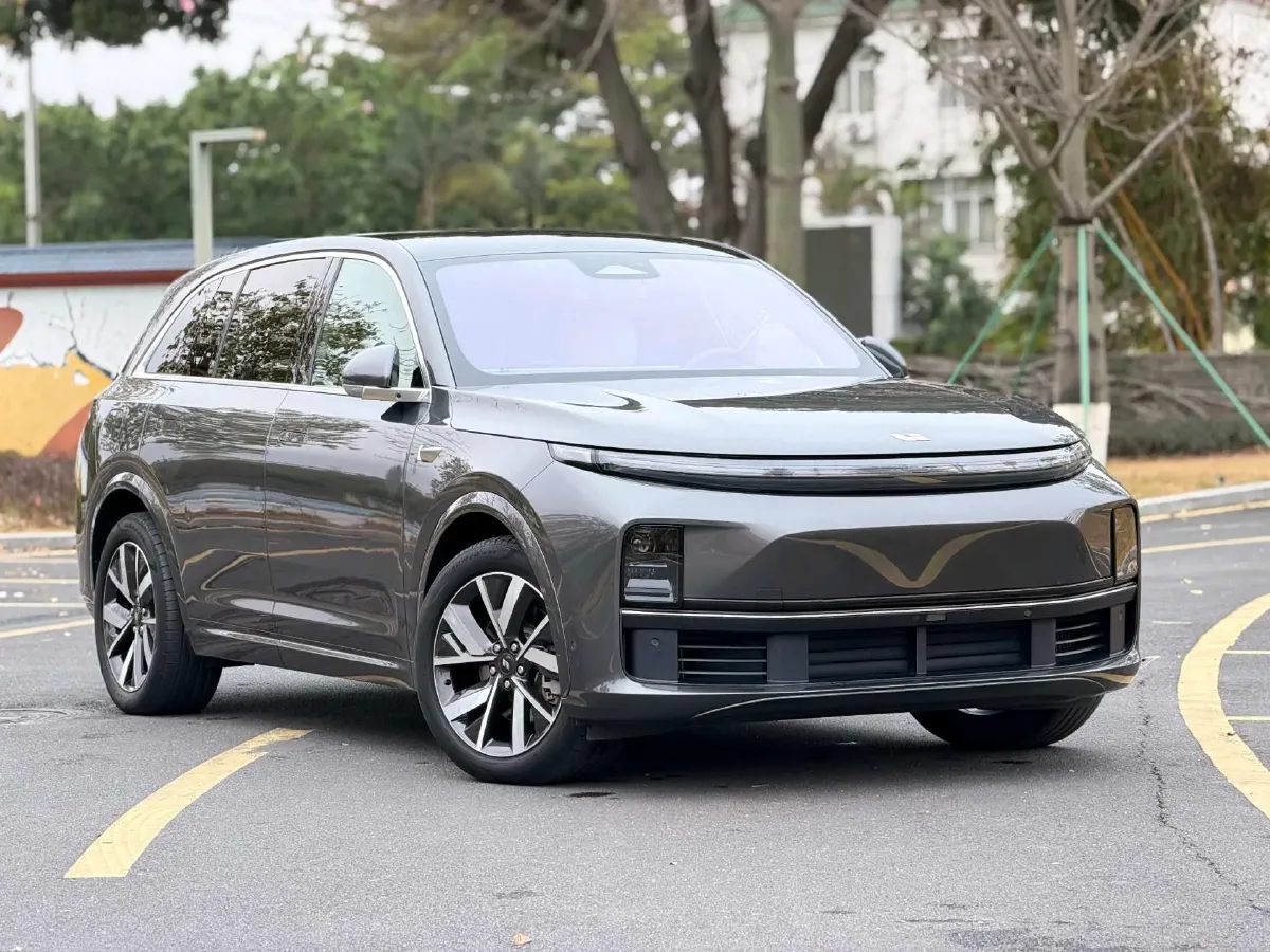 2023 Li L7 Range Extended 154HP REEV 40.9KWH,autocango,china used car exporter,china ev exporter,chinese used car exporter,chinese used ev exporter