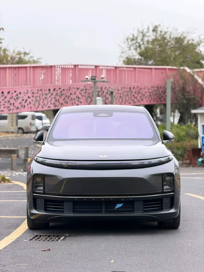 2023 Li L7 Range Extended 154HP REEV 40.9KWH,autocango,china used car exporter,china ev exporter,chinese used car exporter,chinese used ev exporter