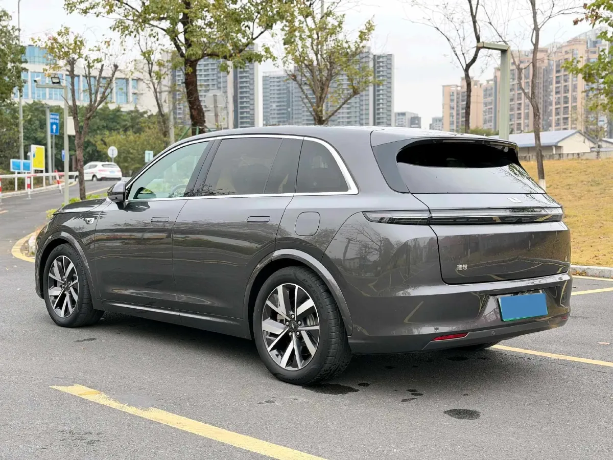2023 Li L7 Range Extended 154HP REEV 40.9KWH,autocango,china used car exporter,china ev exporter,chinese used car exporter,chinese used ev exporter