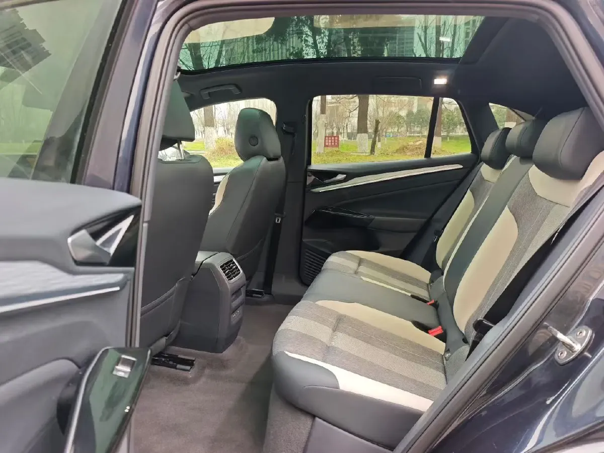 2021 Volkswagen ID.4 Crozz BEV 84.8KWH,autocango,china used car exporter,china ev exporter,chinese used car exporter,chinese used ev exporter