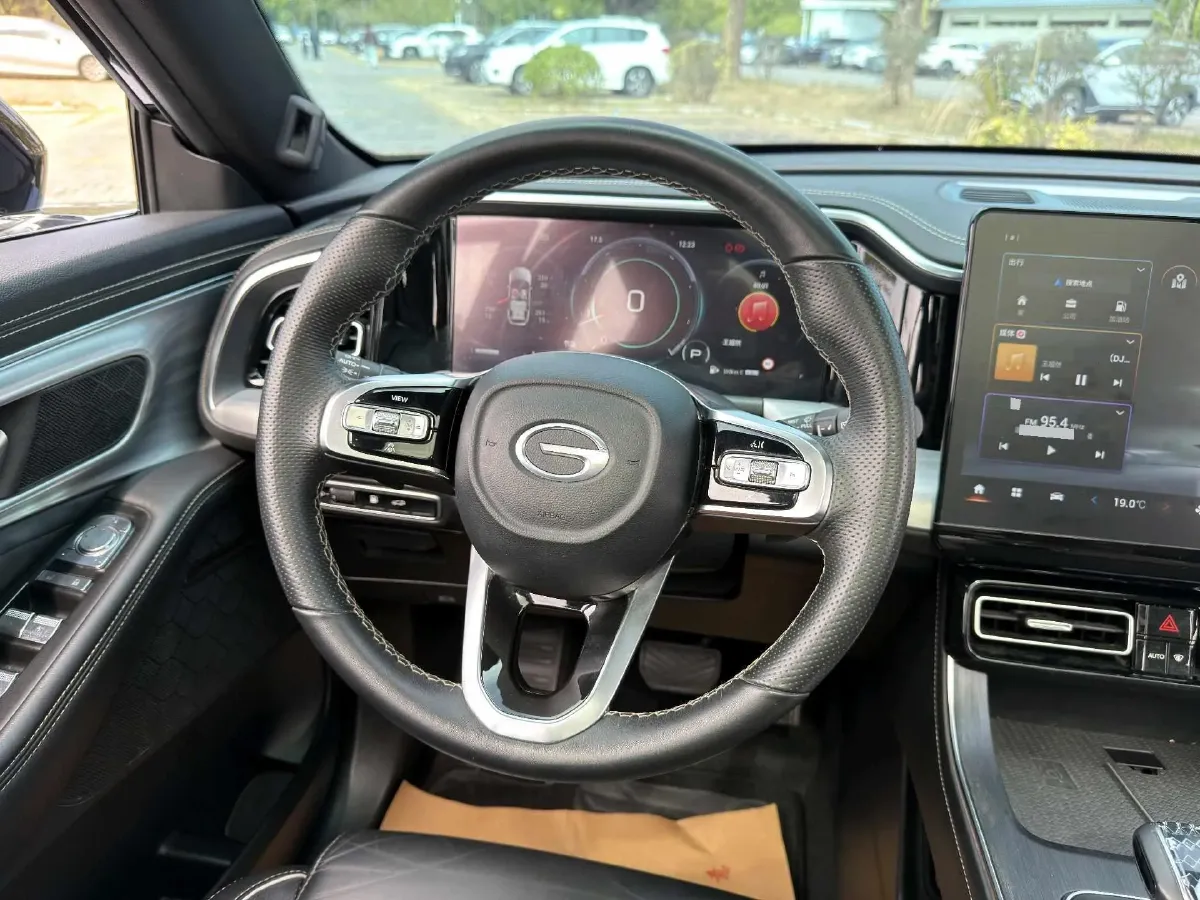 2022 GAC Trumpchi GS8 2.0T 252HP L4 8AT,autocango,china used car exporter,china ev exporter,chinese used car exporter,chinese used ev exporter