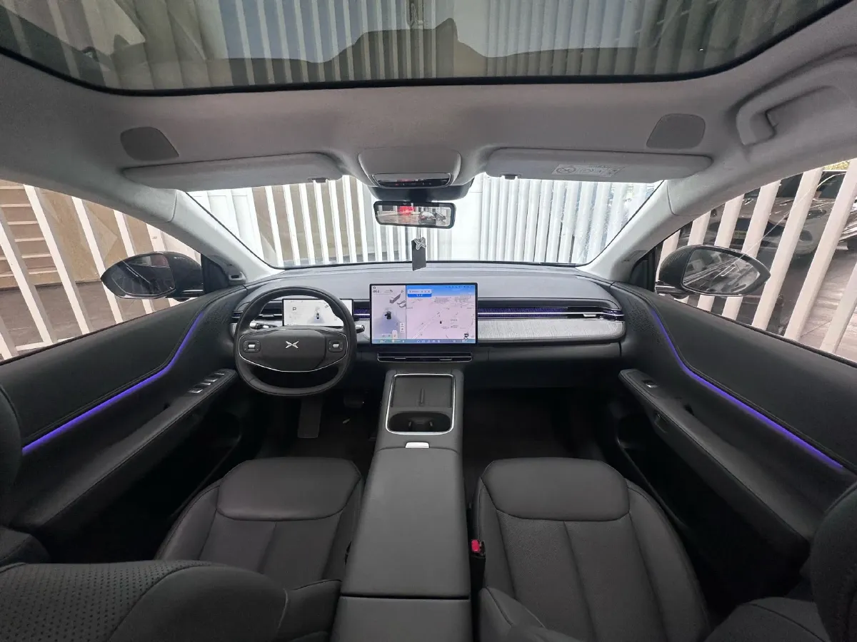 2025 Xpeng G6 BEV 68.5KWH,autocango,china used car exporter,china ev exporter,chinese used car exporter,chinese used ev exporter