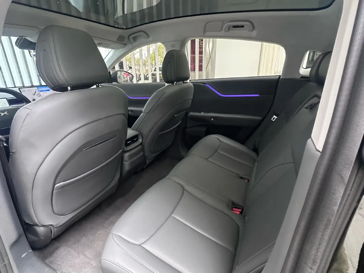 2025 Xpeng G6 BEV 68.5KWH,autocango,china used car exporter,china ev exporter,chinese used car exporter,chinese used ev exporter