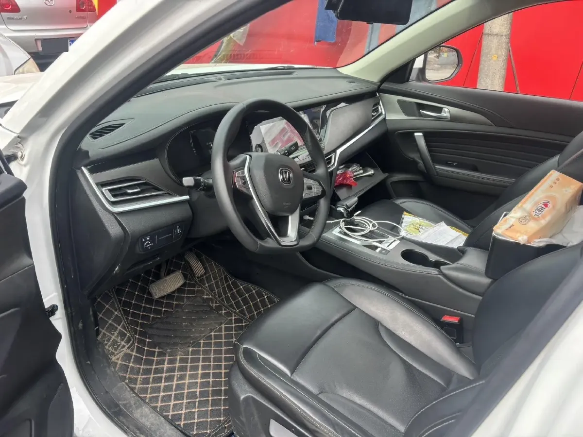 2021 ChangAn CS35 Plus 1.6L 128HP L4 CVT,autocango,china used car exporter,china ev exporter,chinese used car exporter,chinese used ev exporter