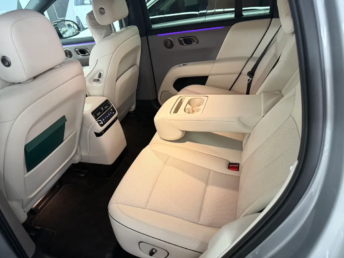 2025 Li i6 BEV,autocango,china used car exporter,china ev exporter,chinese used car exporter,chinese used ev exporter