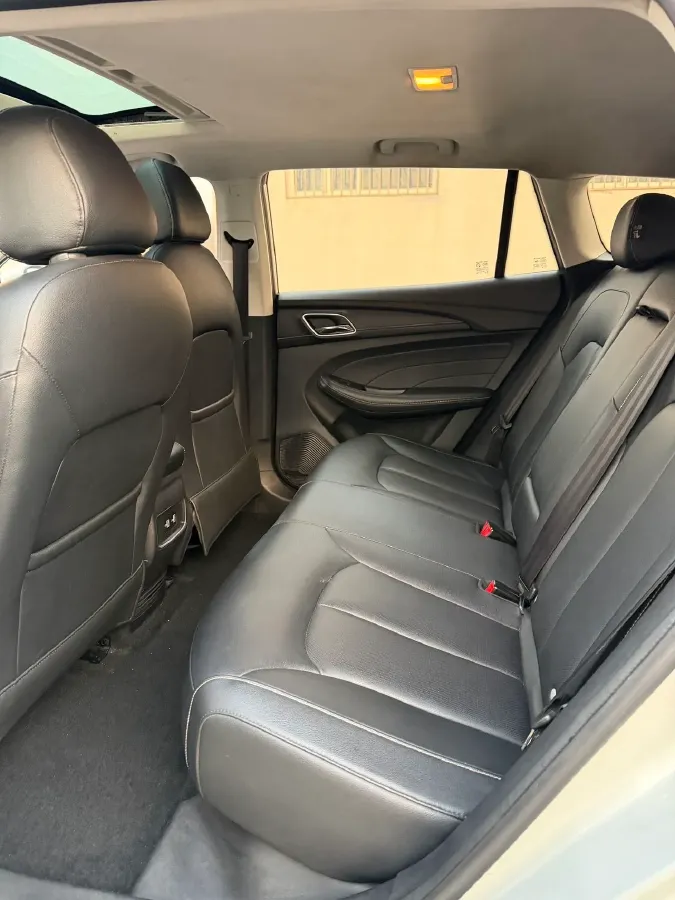 2019 Roewe Ei5 BEV 52.5KWH,autocango,china used car exporter,china ev exporter,chinese used car exporter,chinese used ev exporter