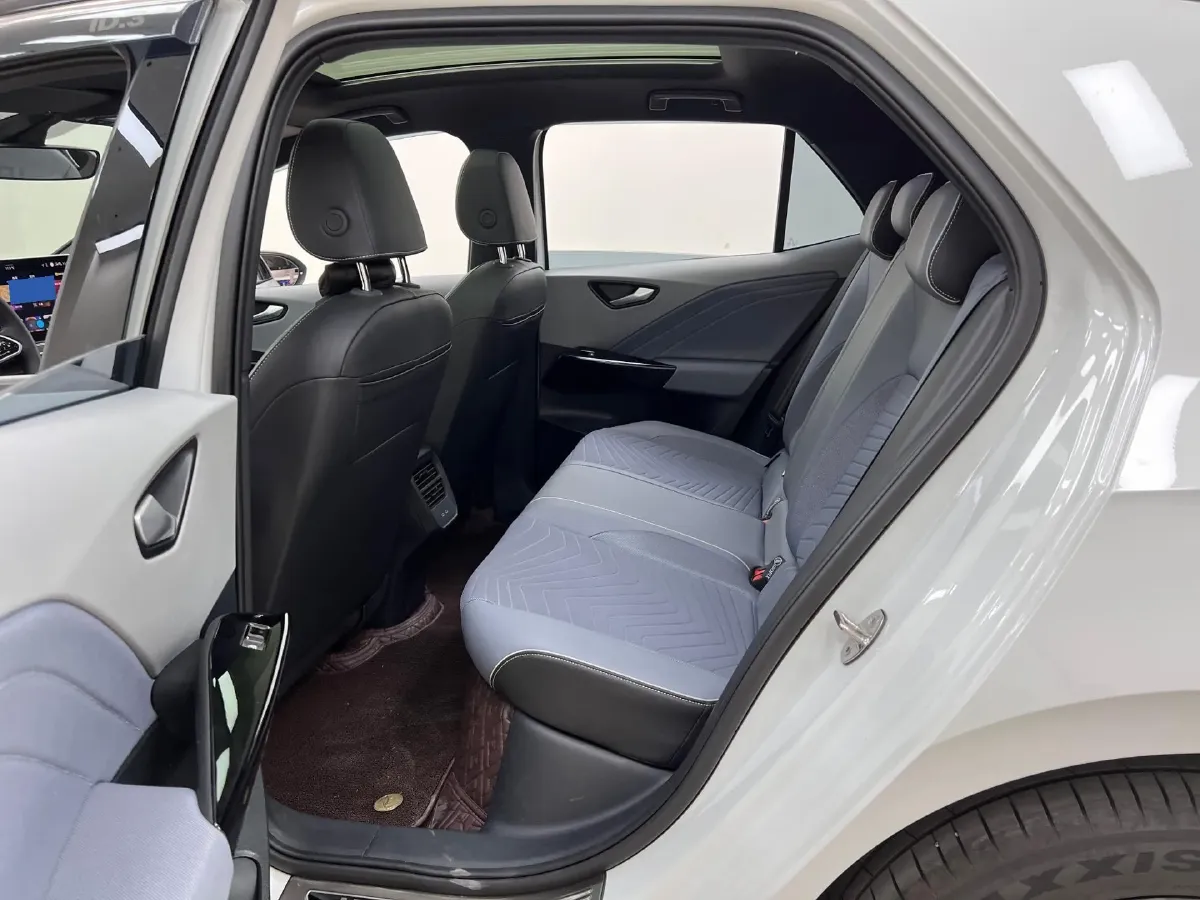 2025 Volkswagen ID.3 BEV 53.6KWH,autocango,china used car exporter,china ev exporter,chinese used car exporter,chinese used ev exporter