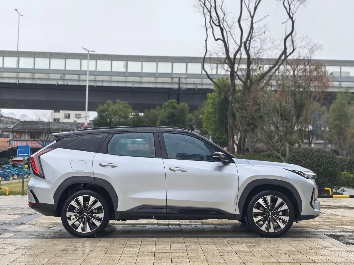 2025 Geely StarRay 1.5T 181HP L4 7DCT,autocango,china used car exporter,china ev exporter,chinese used car exporter,chinese used ev exporter