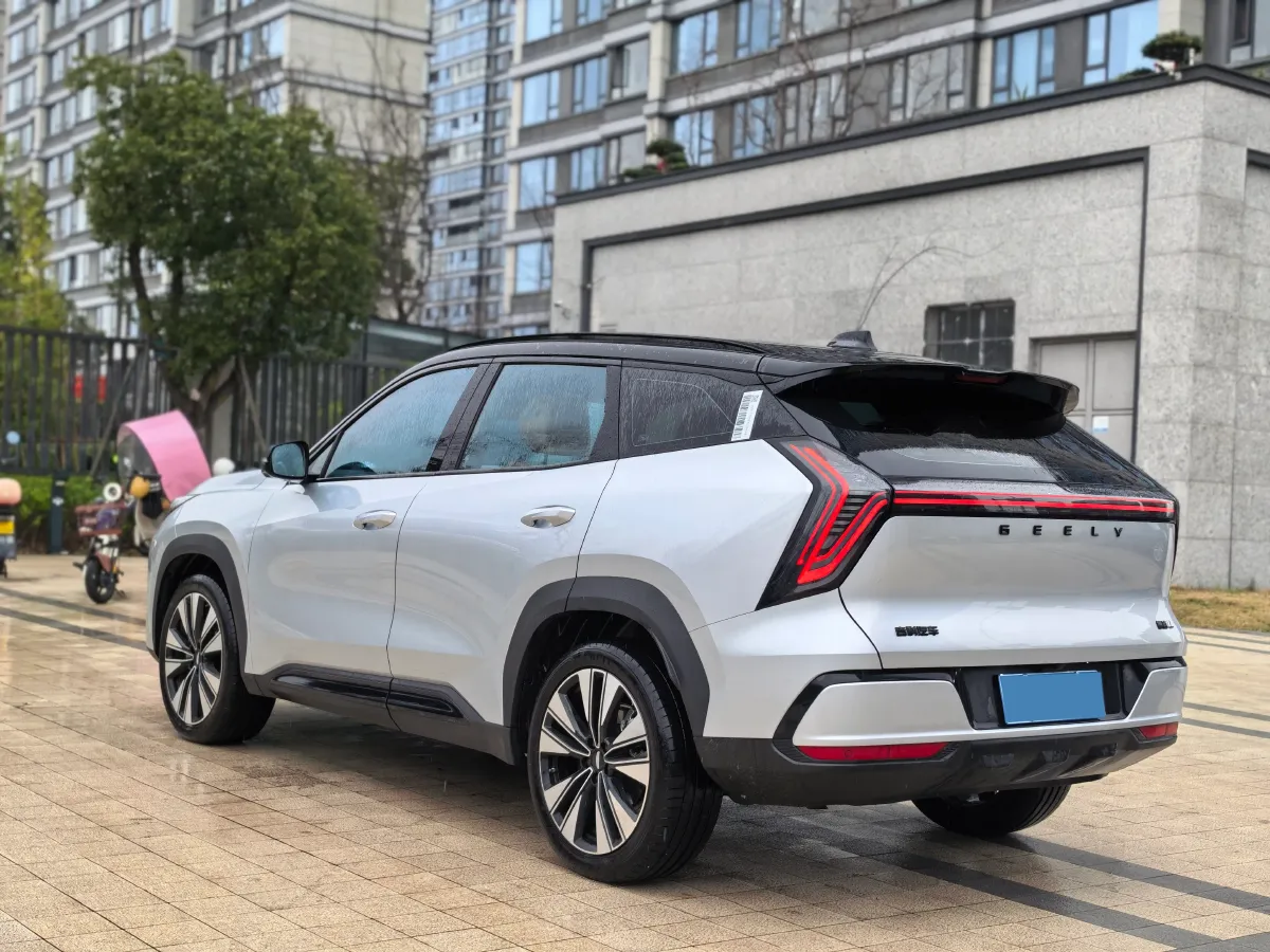 2025 Geely StarRay 1.5T 181HP L4 7DCT,autocango,china used car exporter,china ev exporter,chinese used car exporter,chinese used ev exporter