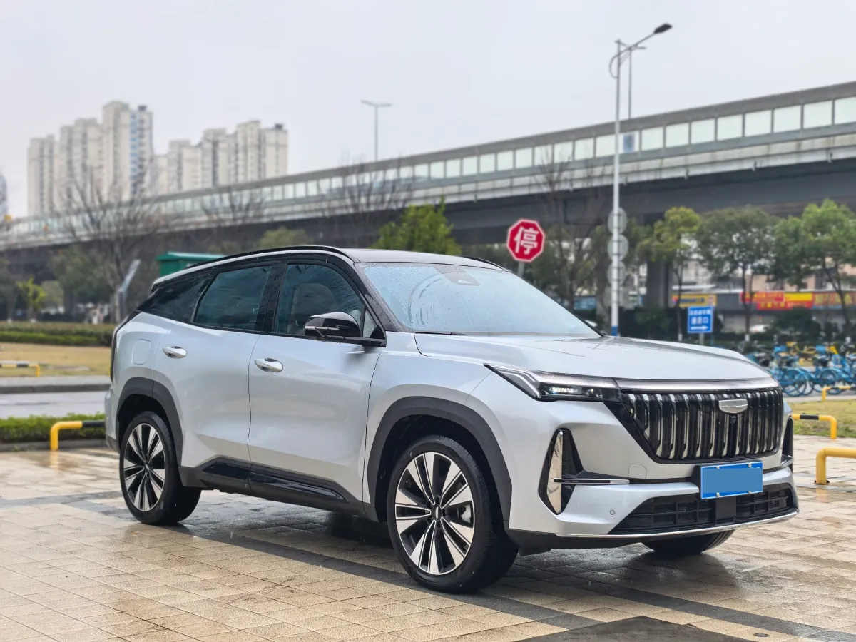 2025 Geely StarRay 1.5T 181HP L4 7DCT,autocango,china used car exporter,china ev exporter,chinese used car exporter,chinese used ev exporter