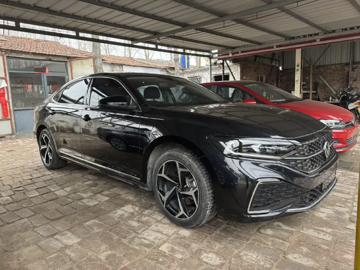 2025 Volkswagen Passat 2.0T 186HP L4 7DCT,autocango,china used car exporter,china ev exporter,chinese used car exporter,chinese used ev exporter