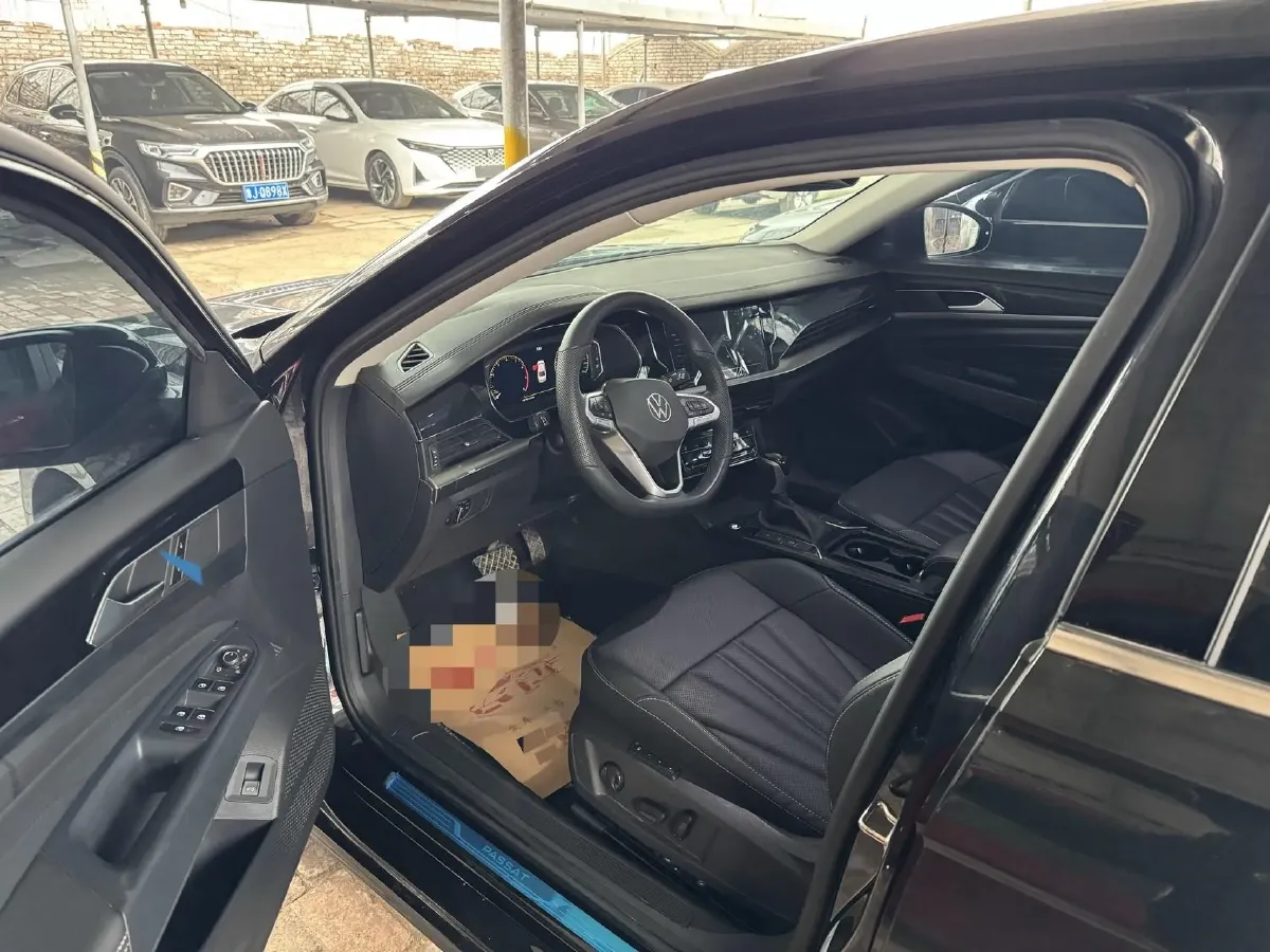 2025 Volkswagen Passat 2.0T 186HP L4 7DCT,autocango,china used car exporter,china ev exporter,chinese used car exporter,chinese used ev exporter