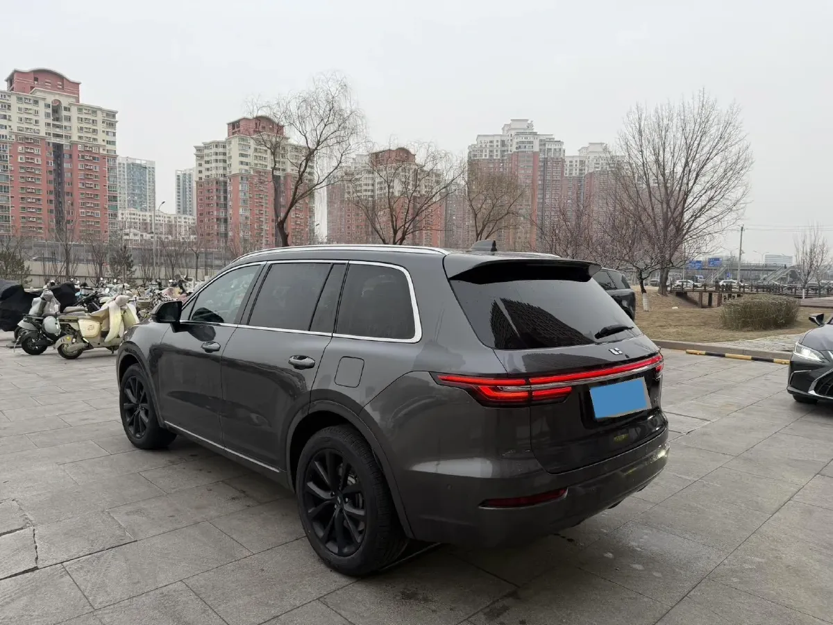2021 Li ONE Range Extended 131HP REEV 40.5KWH,autocango,china used car exporter,china ev exporter,chinese used car exporter,chinese used ev exporter