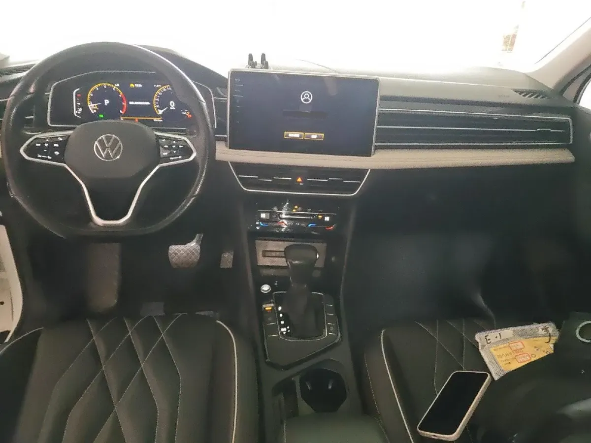 2023 Volkswagen Tiguan L 1.5T 160HP L4 7DCT,autocango,china used car exporter,china ev exporter,chinese used car exporter,chinese used ev exporter