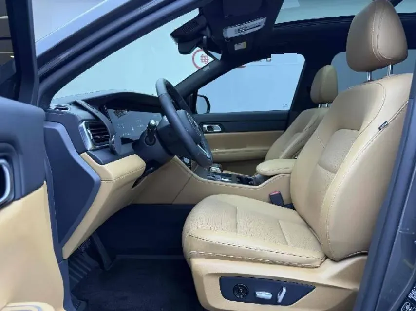 2020 Li ONE Range Extended 131HP REEV 40.5KWH,autocango,china used car exporter,china ev exporter,chinese used car exporter,chinese used ev exporter