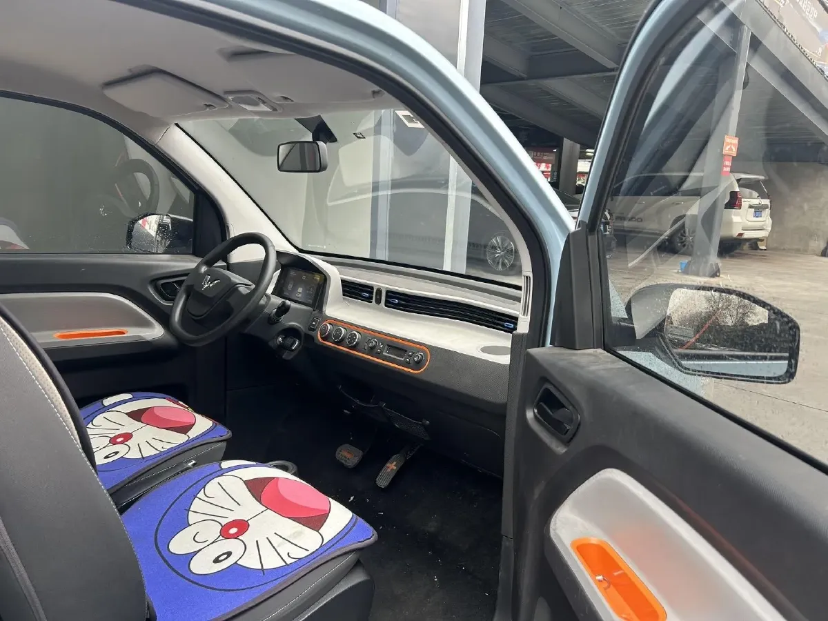 2020 WuLing HongGuang MINI EV BEV 13.8KWH,autocango,china used car exporter,china ev exporter,chinese used car exporter,chinese used ev exporter