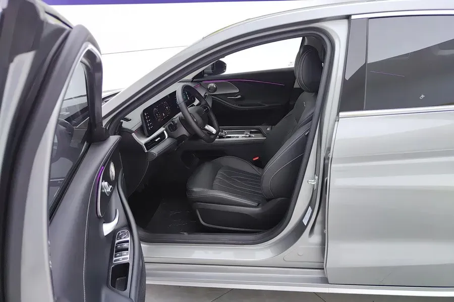 2022 Chery Arrizo 8 1.6T 197HP L4 7DCT,autocango,china used car exporter,china ev exporter,chinese used car exporter,chinese used ev exporter