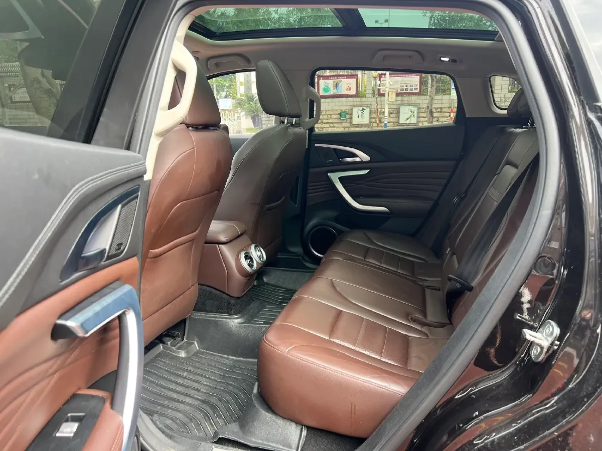 2019 WEY VV7 2.0T 227HP L4 7DCT,autocango,china used car exporter,china ev exporter,chinese used car exporter,chinese used ev exporter