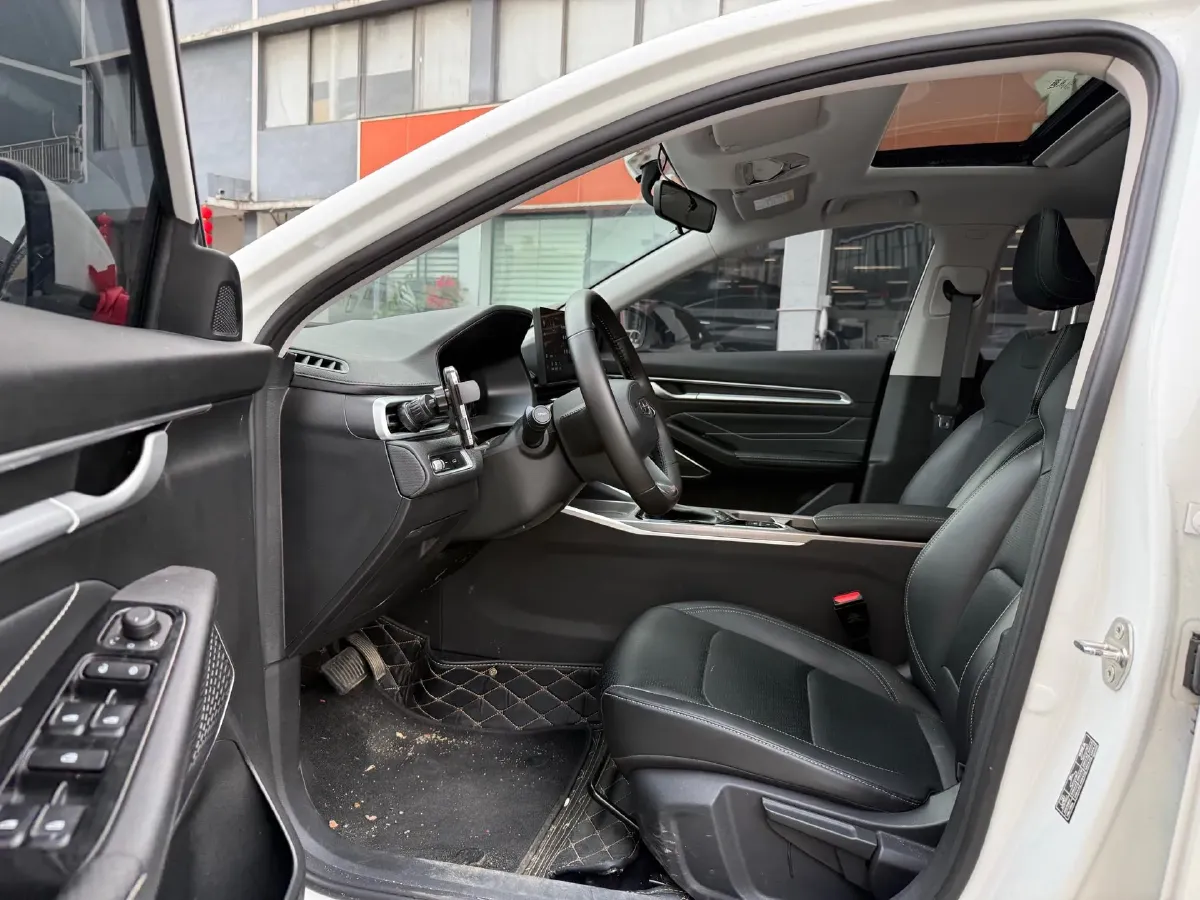 2023 Geely Emgrand 1.5L 127HP L4 CVT,autocango,china used car exporter,china ev exporter,chinese used car exporter,chinese used ev exporter