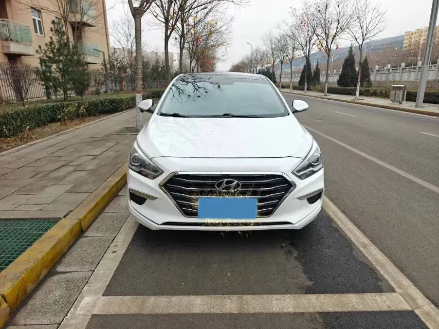 2017 Hyundai Mistra 1.6T 175HP L4 7DCT,autocango,china used car exporter,china ev exporter,chinese used car exporter,chinese used ev exporter