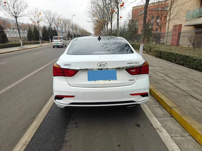 2017 Hyundai Mistra 1.6T 175HP L4 7DCT,autocango,china used car exporter,china ev exporter,chinese used car exporter,chinese used ev exporter