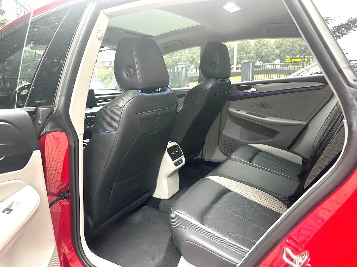 2022 Skoda Superb 2.0T 186HP L4 7DCT,autocango,china used car exporter,china ev exporter,chinese used car exporter,chinese used ev exporter