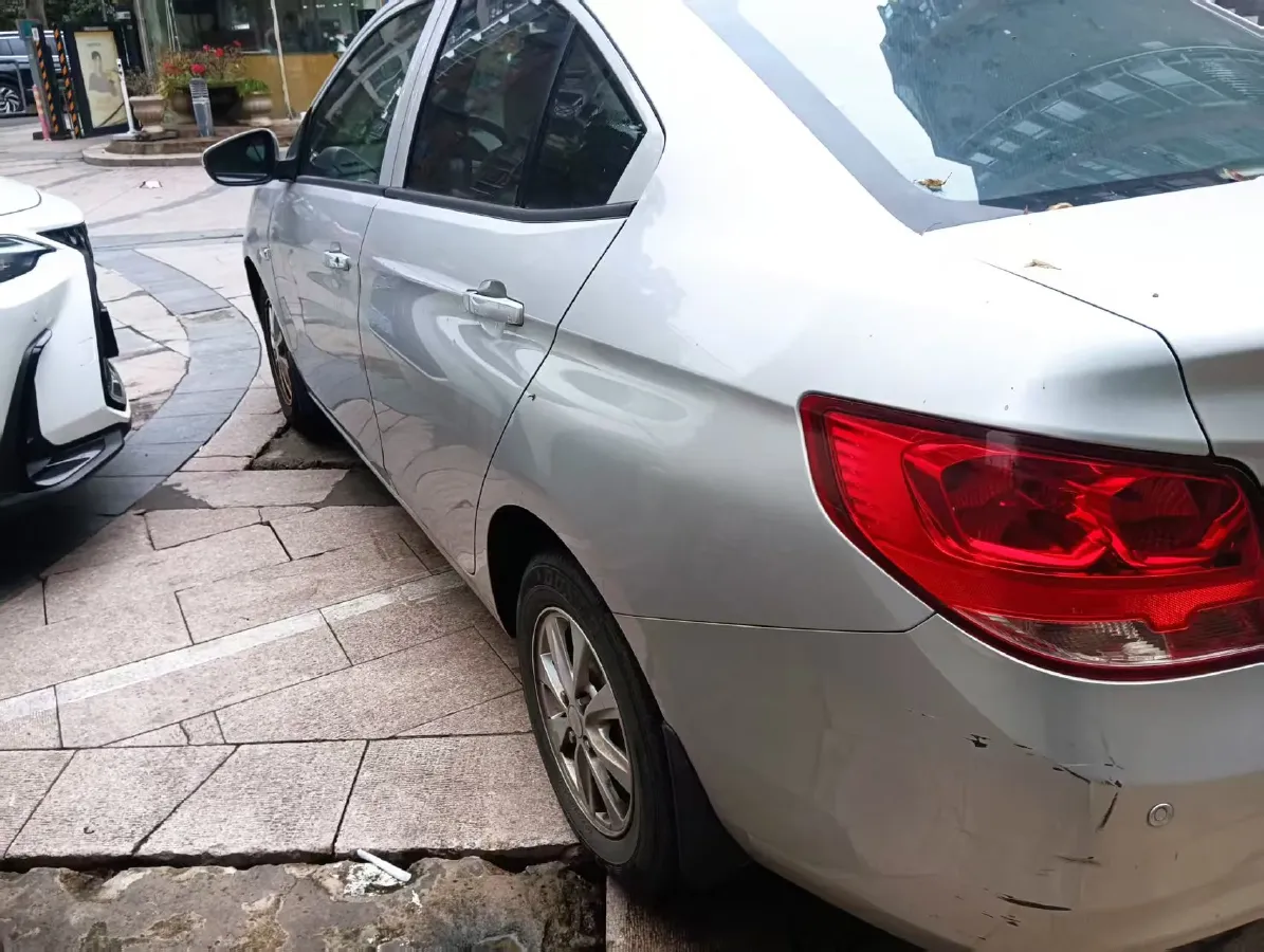 2015 Chevrolet Sail 1.3L 103HP L4 5MT,autocango,china used car exporter,china ev exporter,chinese used car exporter,chinese used ev exporter