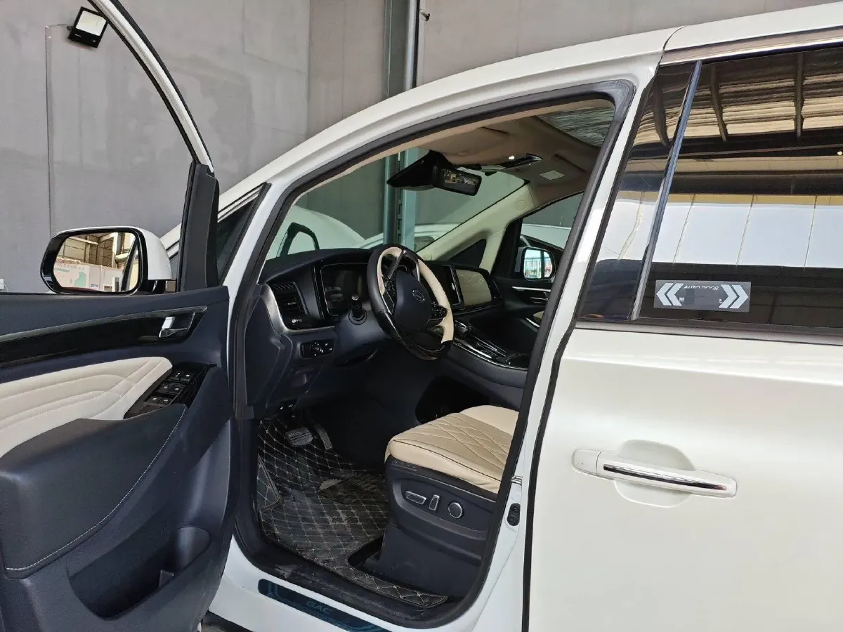 2021 GAC Trumpchi M8 2.0T 252HP L4 8AT,autocango,china used car exporter,china ev exporter,chinese used car exporter,chinese used ev exporter