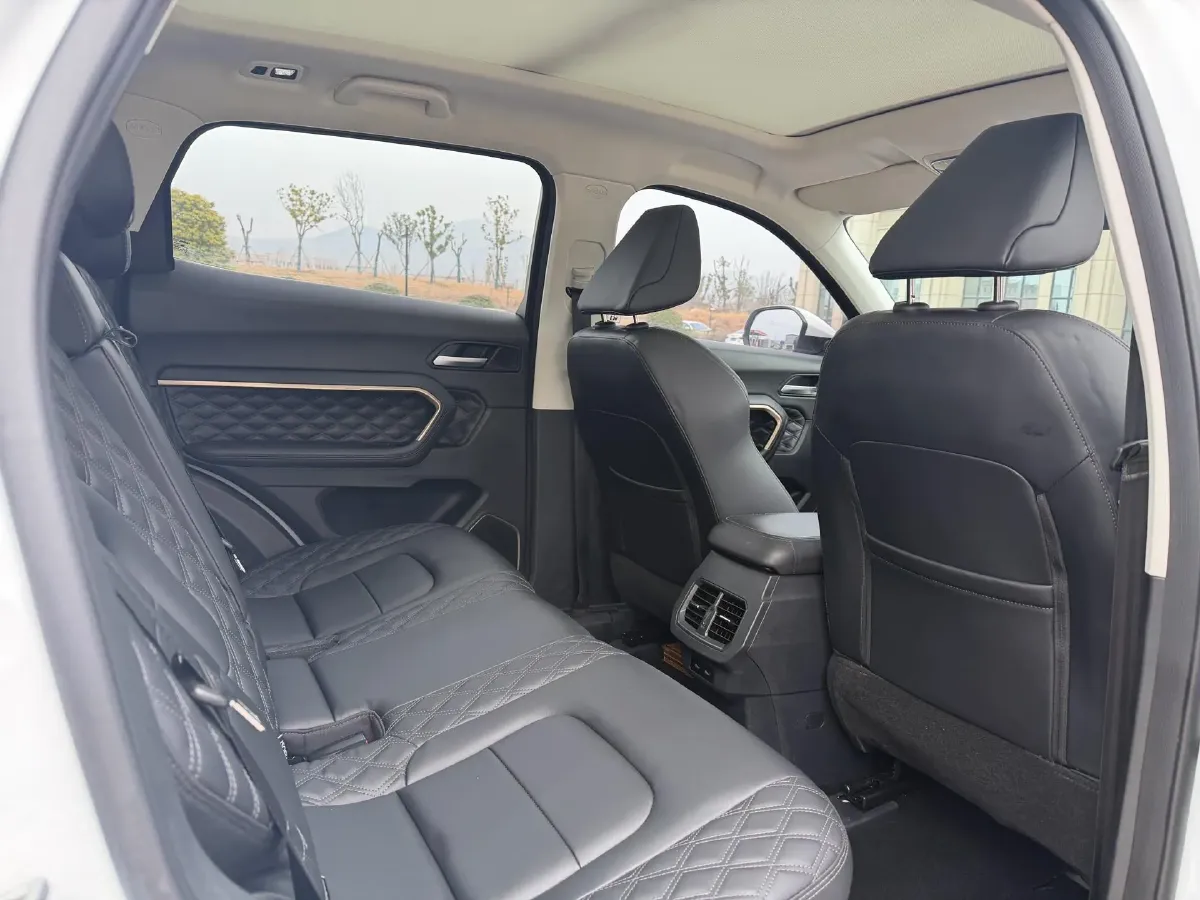 2020 Haval H6 1.5T 169HP L4 7DCT,autocango,china used car exporter,china ev exporter,chinese used car exporter,chinese used ev exporter