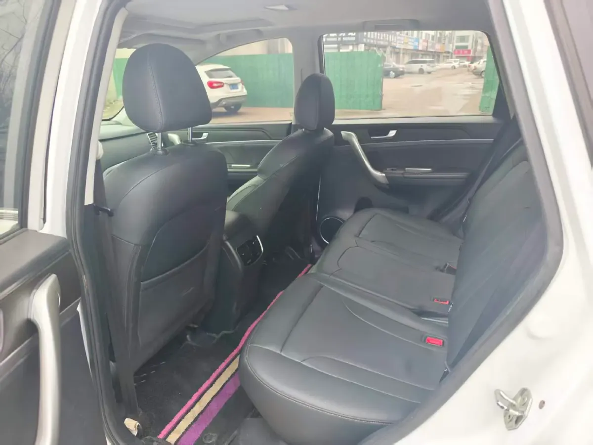 2019 Haval M6 1.5T 150HP L4 7DCT,autocango,china used car exporter,china ev exporter,chinese used car exporter,chinese used ev exporter