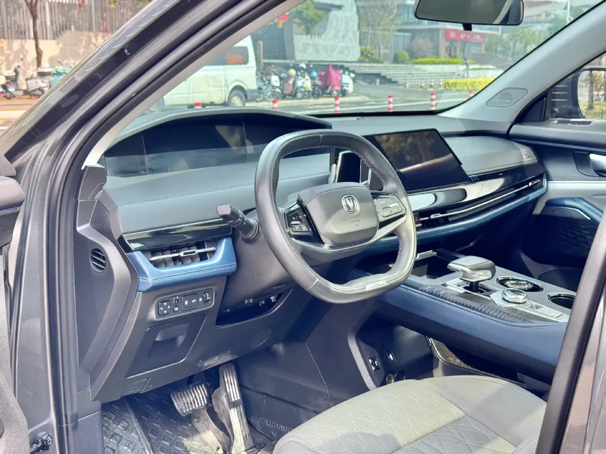 2022 Bestune T99 2.0T 224HP L4 6AT,autocango,china used car exporter,china ev exporter,chinese used car exporter,chinese used ev exporter