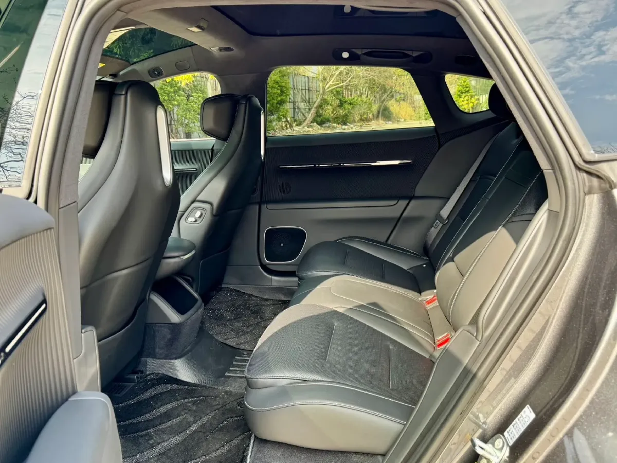 2024 Avatr 12 BEV 94.5KWH,autocango,china used car exporter,china ev exporter,chinese used car exporter,chinese used ev exporter