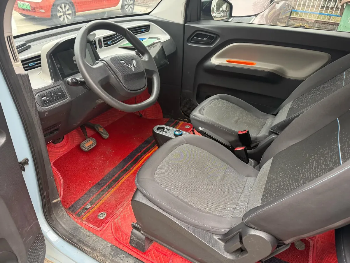 2020 WuLing HongGuang MINI EV BEV 9KWH,autocango,china used car exporter,china ev exporter,chinese used car exporter,chinese used ev exporter