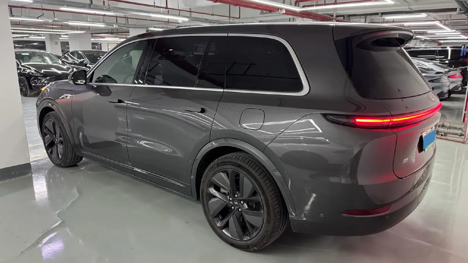 2022 Li L9 Range Extended 154HP REEV 42.6KWH,autocango,china used car exporter,china ev exporter,chinese used car exporter,chinese used ev exporter